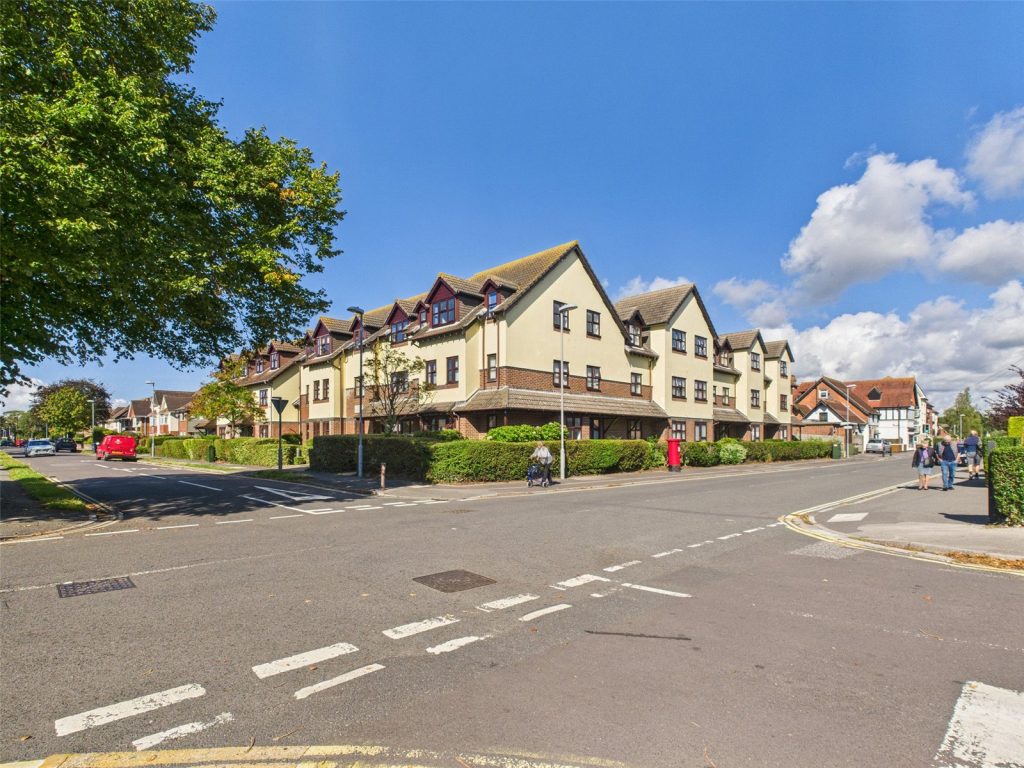 Wortley Road, Highcliffe, Christchurch, Dorset, BH23 5DR