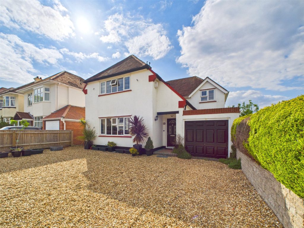 Sunnylands Avenue, Hengistbury Head, Bournemouth, Dorset, BH6 4HH