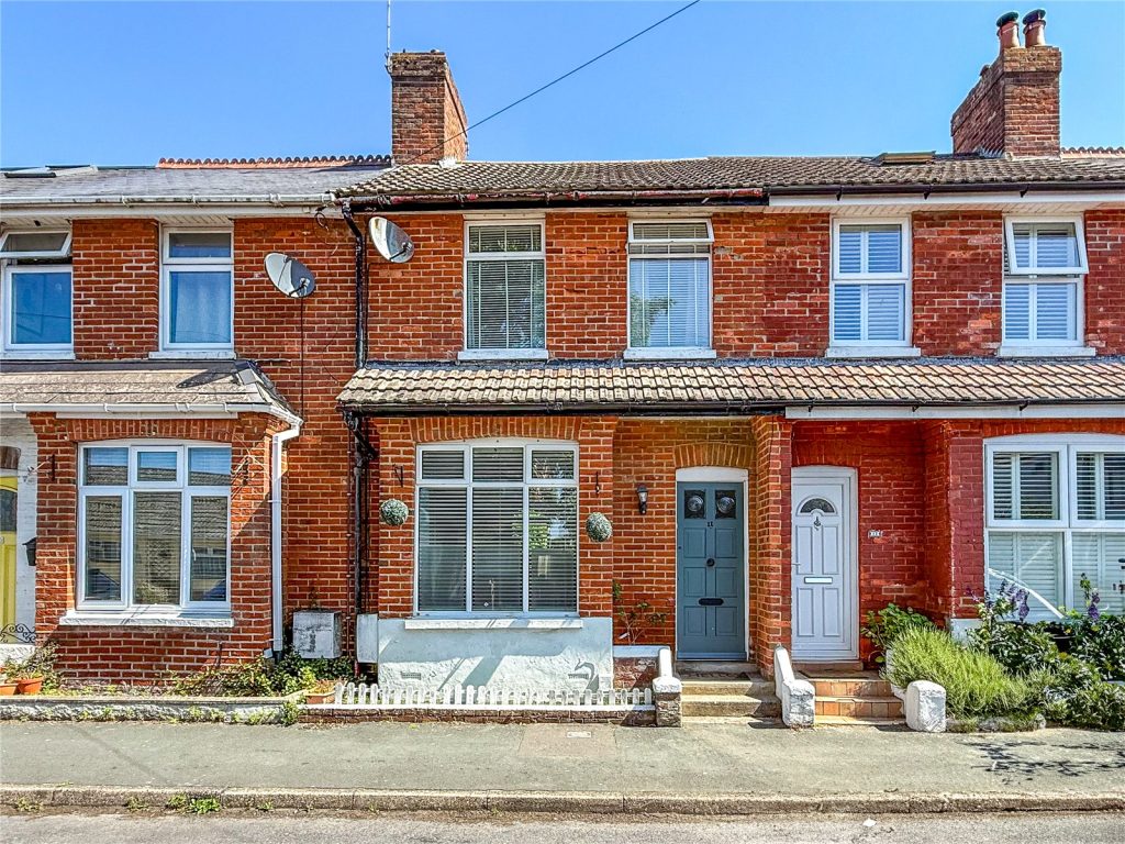 Stourbank Road, Christchurch, Dorset, BH23 1LH