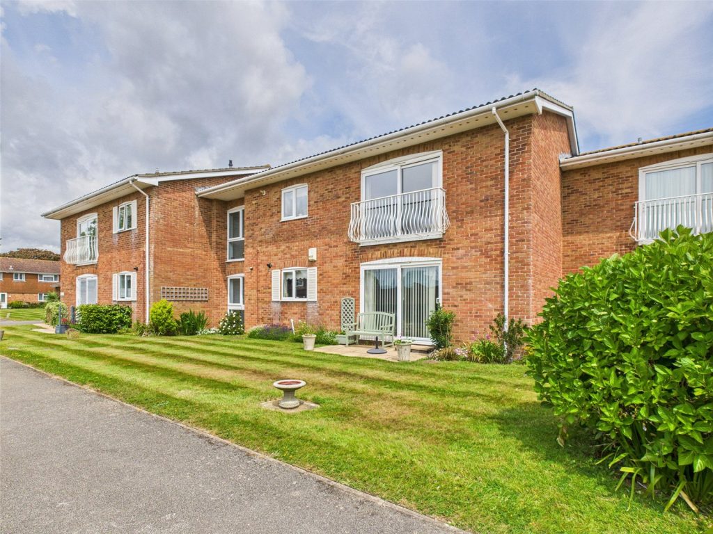 Waterford Gardens, Highcliffe, Christchurch, Dorset, BH23 5LH