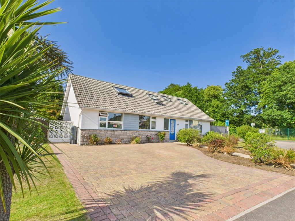 Denham Drive, Highcliffe, Christchurch, Dorset, BH23 5AT