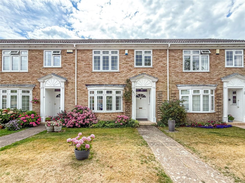 Baldwin Close, Christchurch, Dorset, BH23 3LN