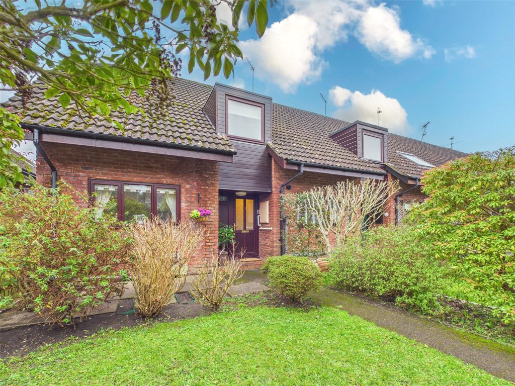 Westlands, Bransgore, Christchurch, Dorset, BH23 8BY