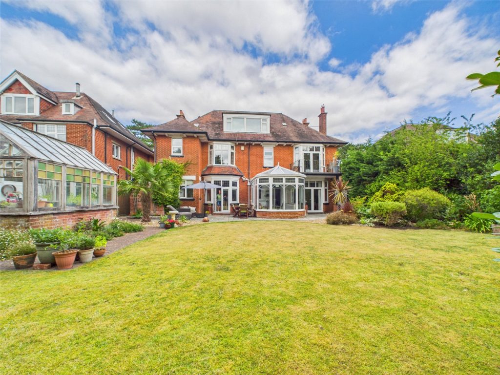 Queens Park South Drive, Queens Park, Bournemouth, Dorset, BH8 9BJ