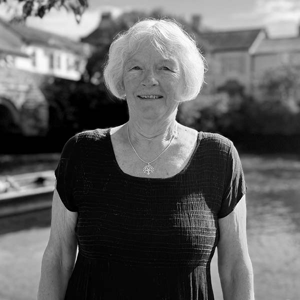 Slades Estate Agents - Barbara Anson - Christchurch