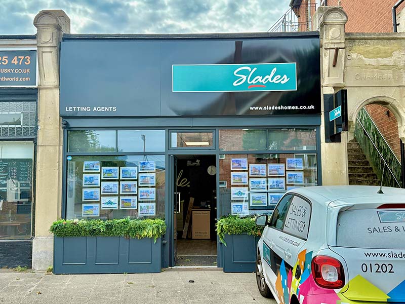 Slades Estate Agents - LETTINGS OFFICE - Button