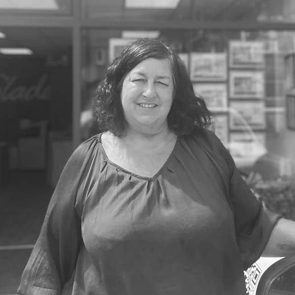 Slades Estate Agents - Lettings Office - Sara Stone