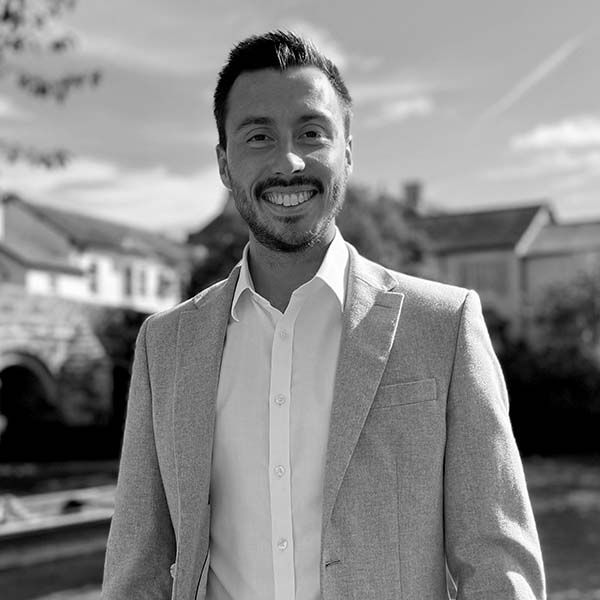 Slades Estate Agents - Rob Hanwell - Christchurch
