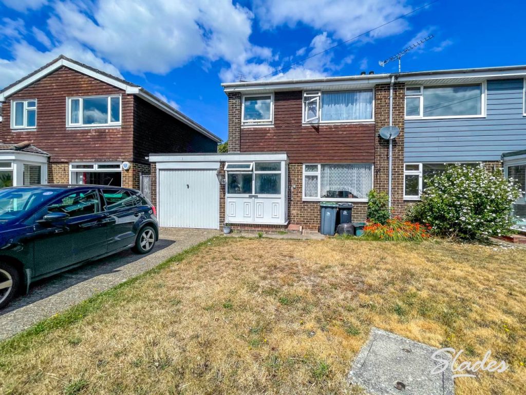 Bronte Avenue, Christchurch, Dorset