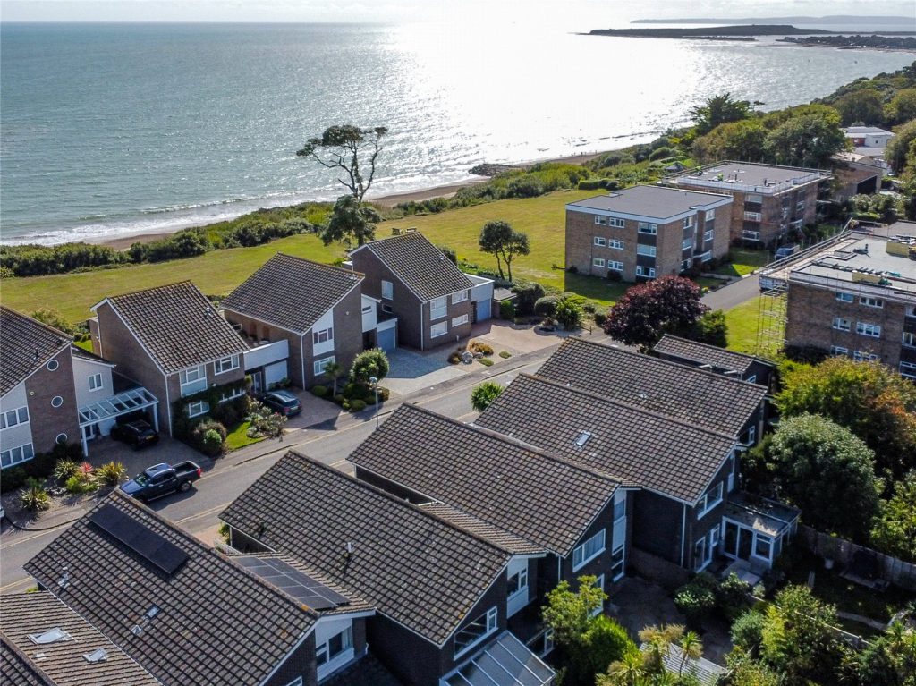 Arundel Way, Highcliffe, Christchurch, Dorset, BH23 5DX