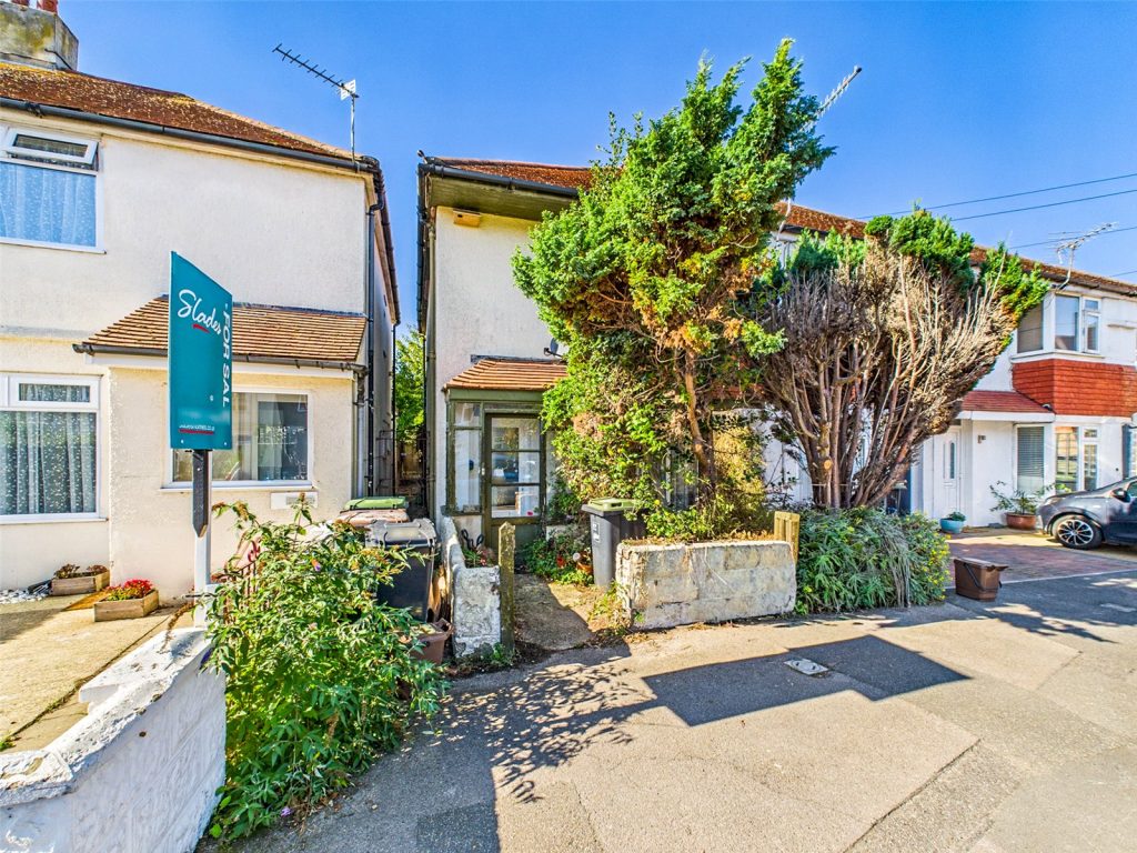 Portfield Close, Christchurch, Dorset, BH23 2AH