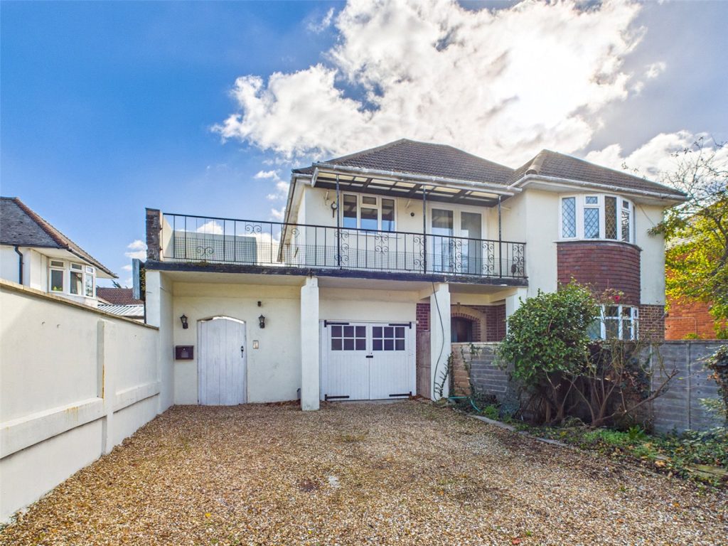 Beaulieu Road, Christchurch, Dorset, BH23 2EA