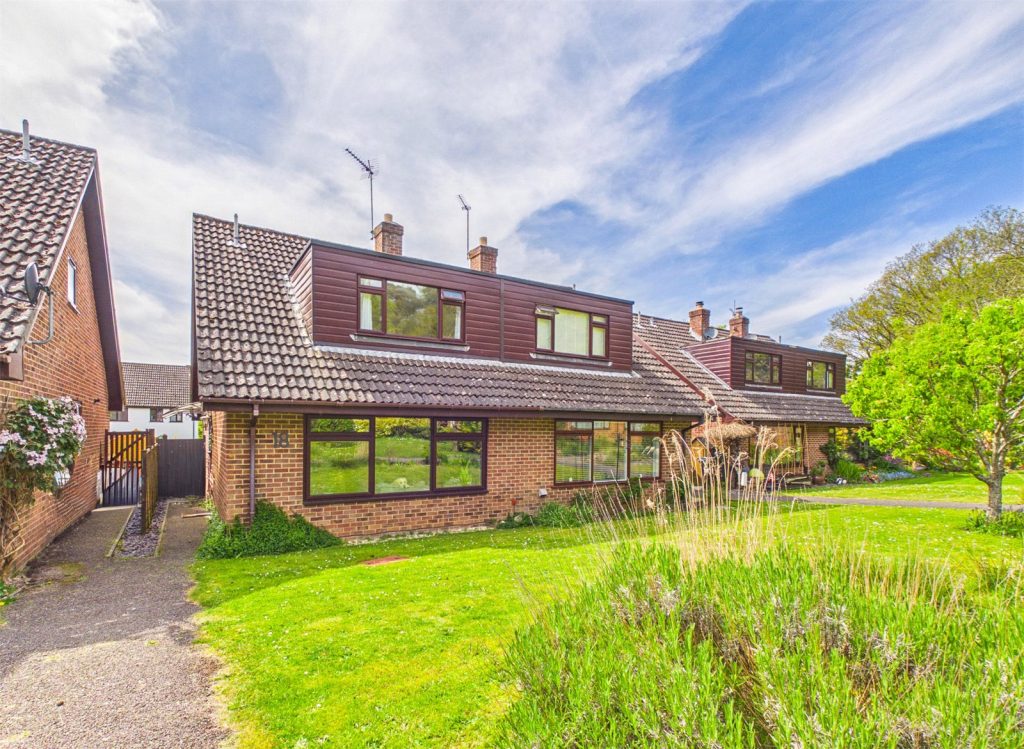 Cuckoo Hill Way, Bransgore, Christchurch, Dorset, BH23 8LF