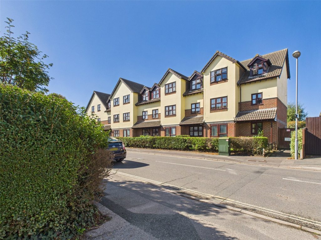 Wortley Road, Highcliffe, Christchurch, Dorset, BH23 5DR