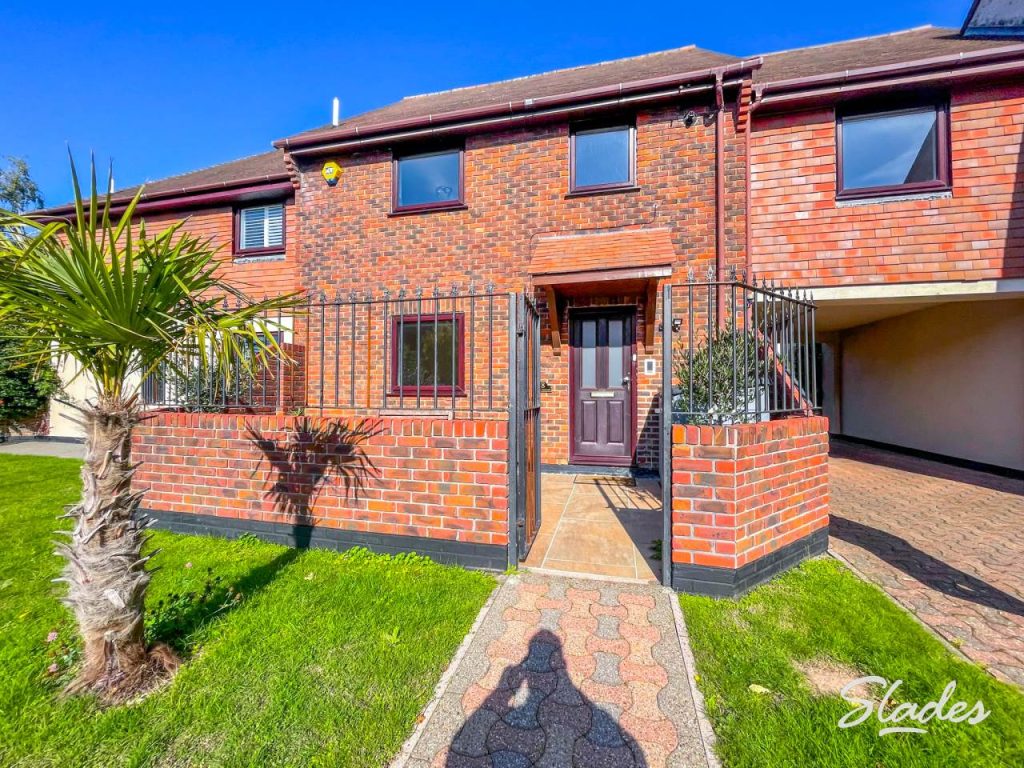 The Courtyard, Gladstone Close, Mudeford