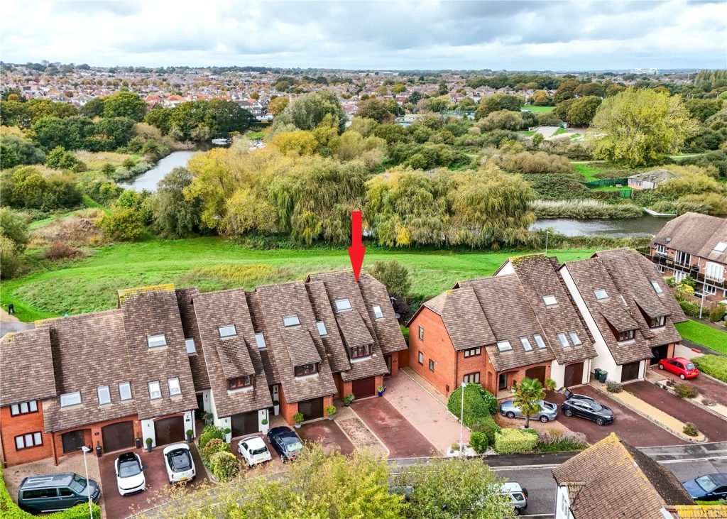 The Meridians, Christchurch, Dorset, BH23 1RA