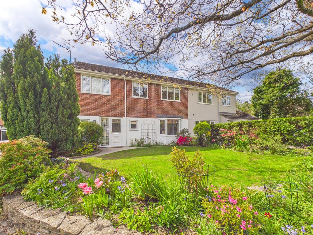 Betsy Lane, Bransgore, Christchurch, Dorset, BH23 8AQ