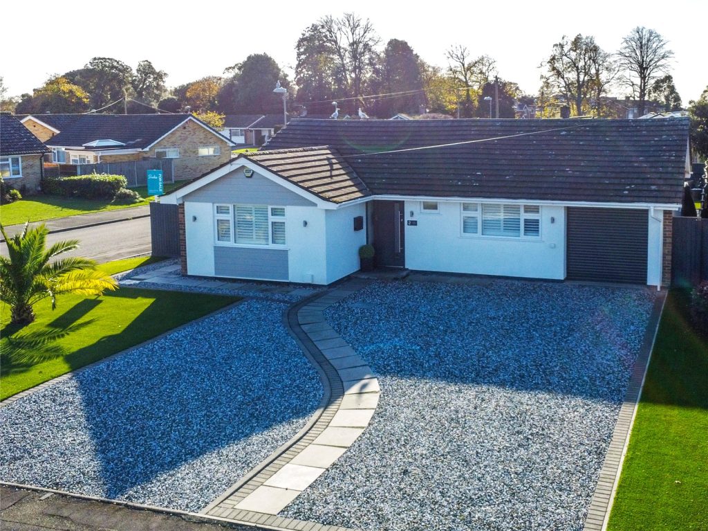 Hazel Close, Highcliffe, Dorset, BH23 4PS