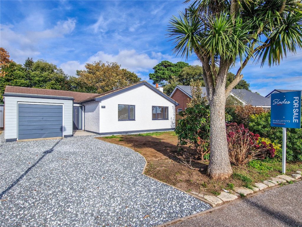 Forest Way, Highcliffe, Dorset, BH23 4PU