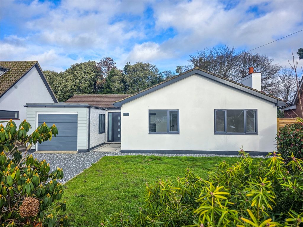 Forest Way, Highcliffe, Dorset, BH23 4PU