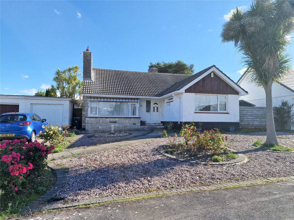 Earlsdon Way, Highcliffe, Christchurch, Dorset, BH23 5AU