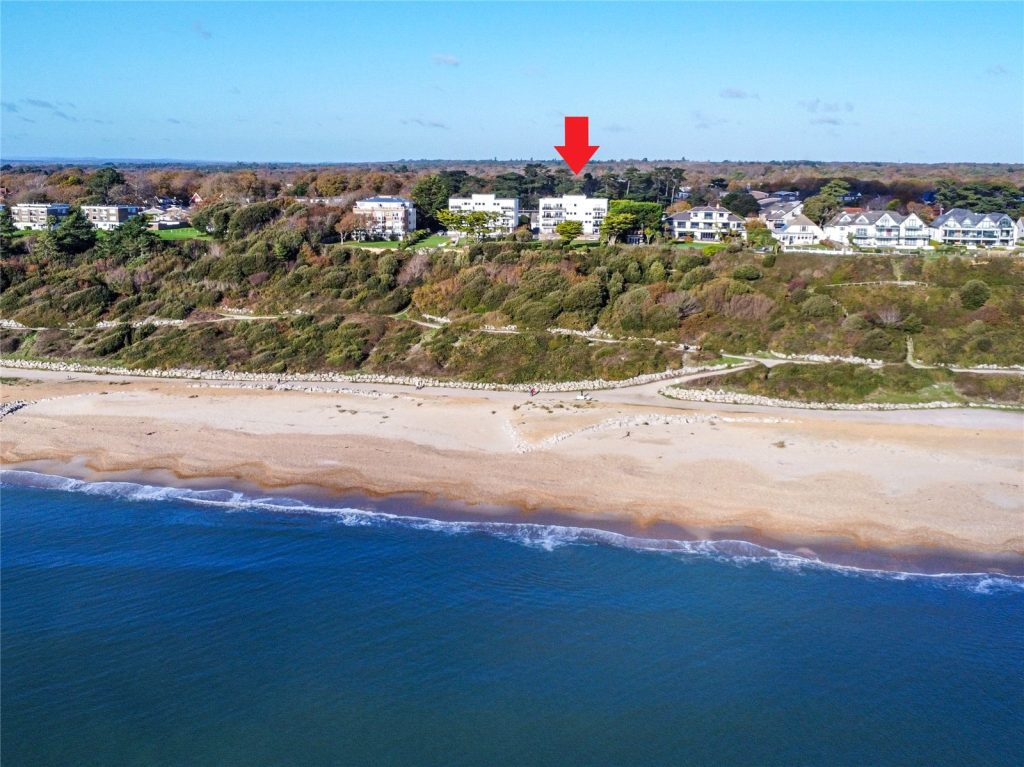 Palma Court, Wharncliffe Road, Highcliffe, Christchurch, BH23 5UB