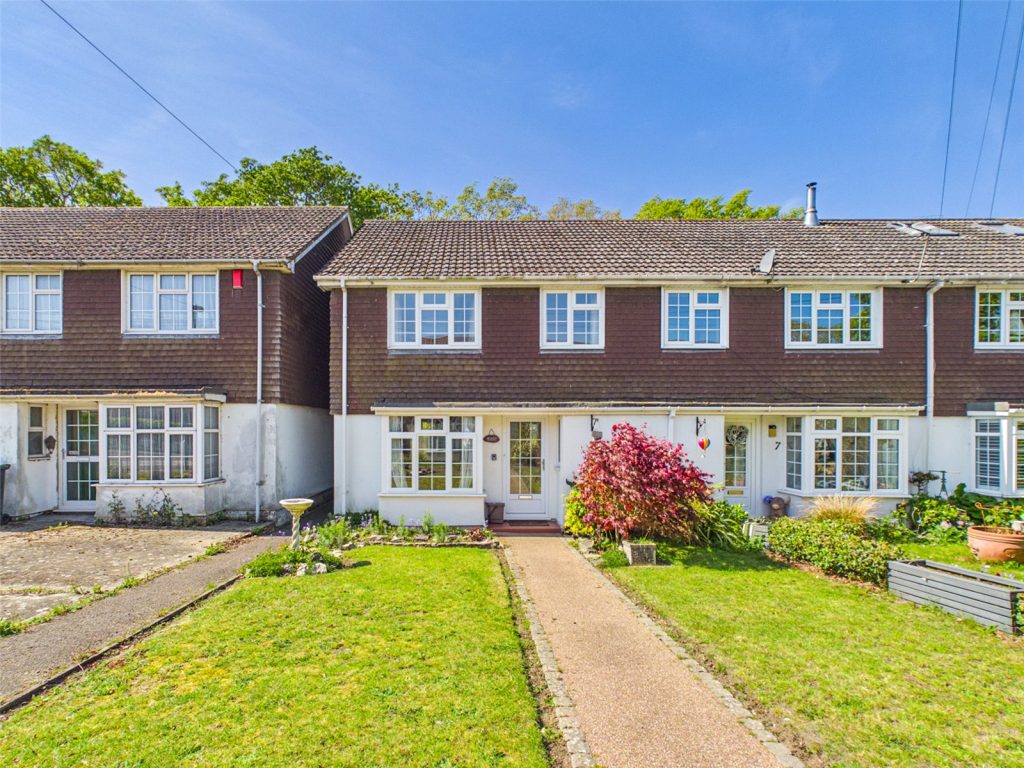 Crofton Close, Christchurch, Dorset, BH23 2JN