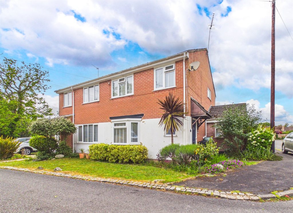 Shearsbrook Close, Bransgore, Christchurch, Dorset, BH23 8HF