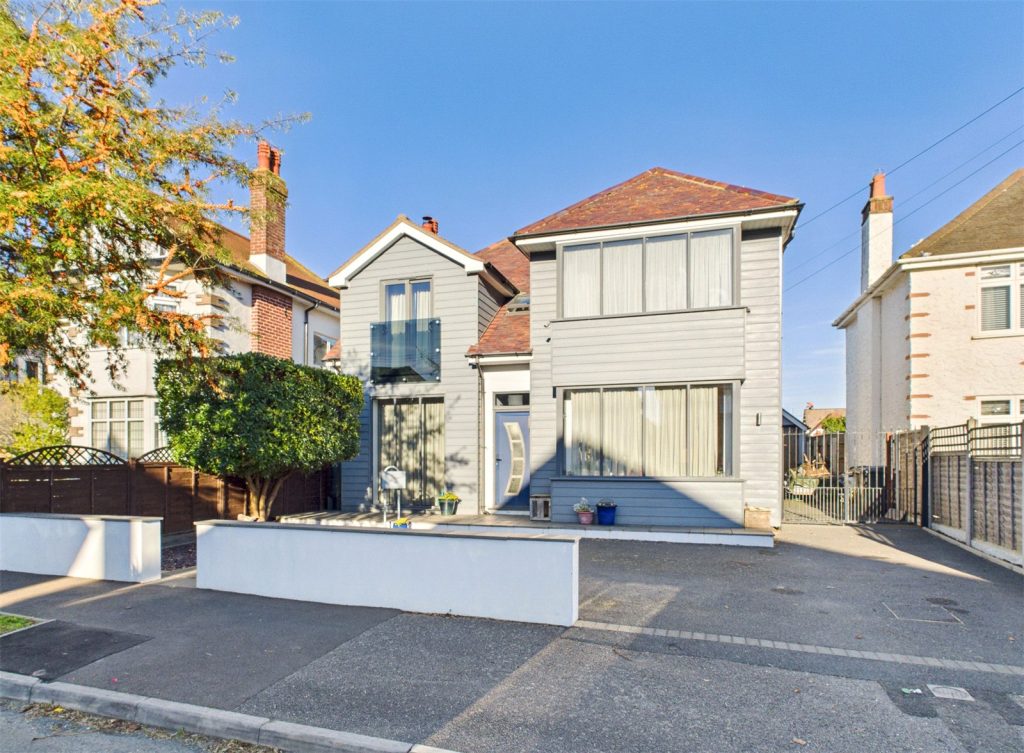 Harland Road, Hengistbury Head, Bournemouth, Dorset, BH6 4DW