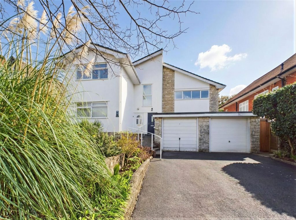 Ravine Road, Boscombe Manor, Bournemouth, Dorset, BH5 2DT