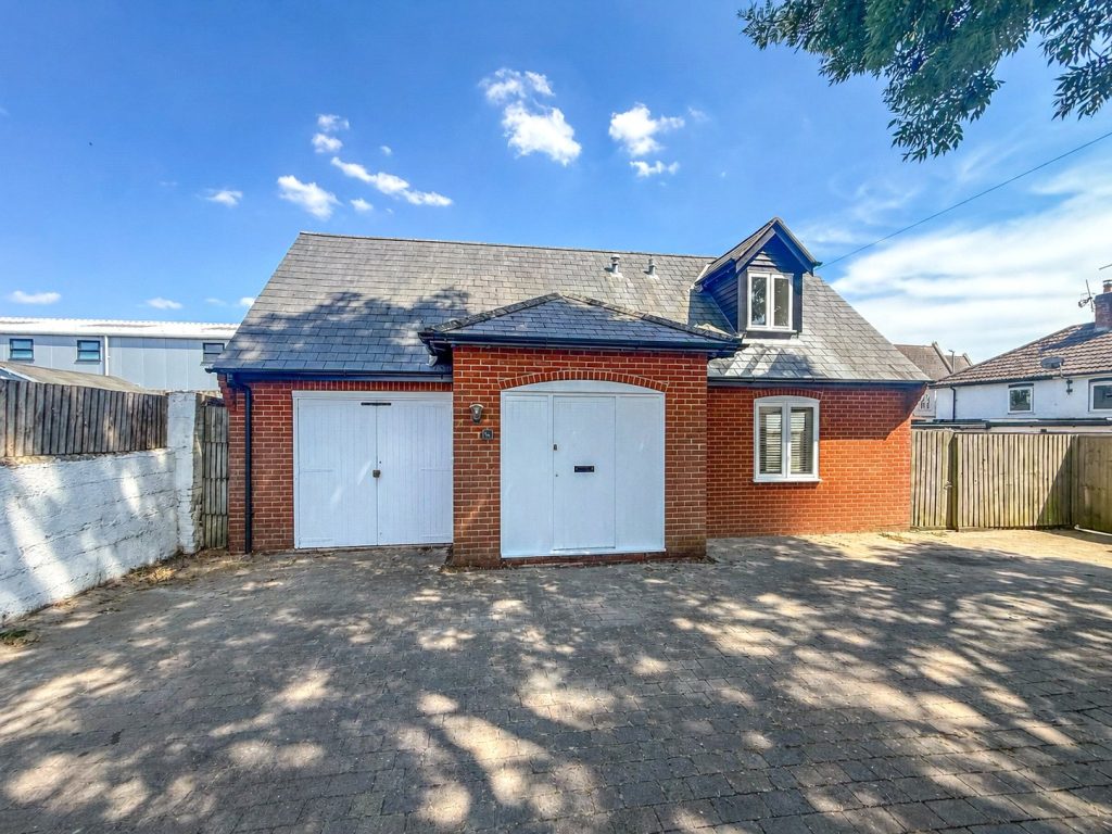 Cameron Road, Christchurch, Dorset, BH23 1HH