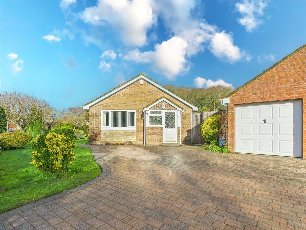 Elmers Way, Bransgore, Christchurch, Dorset, BH23 8HB