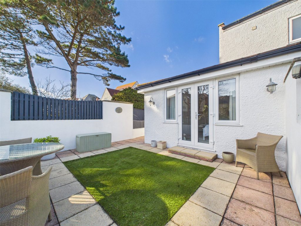 Clifton Road, Southbourne, Bournemouth, Dorset, BH6 3PA