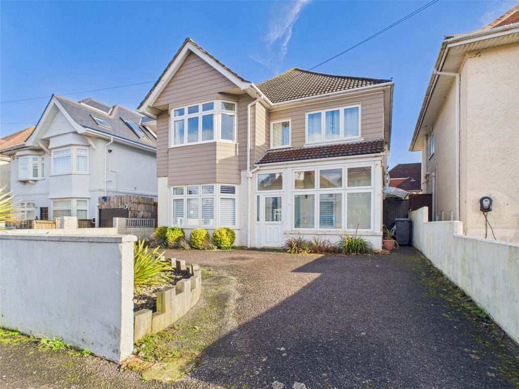 Stourcliffe Avenue, Bournemouth, BH6 3PX