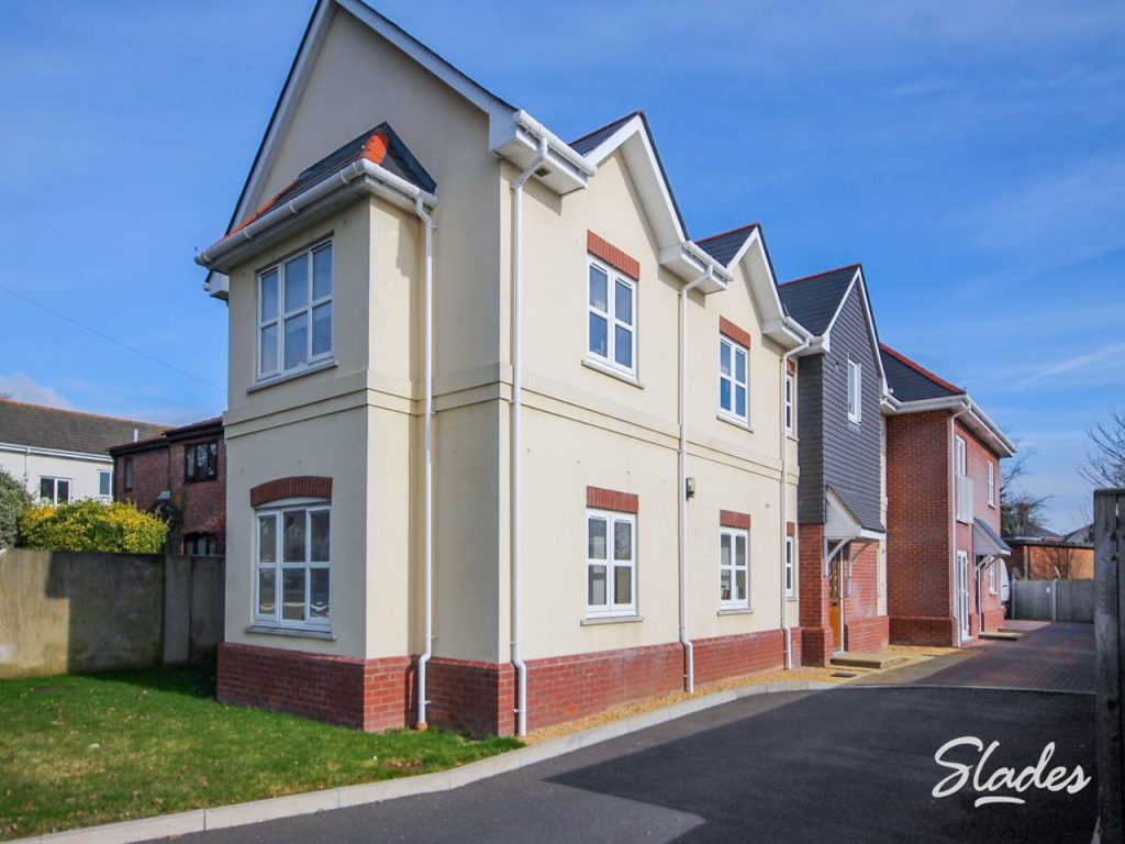 9 The Grove, Christchurch, Dorset