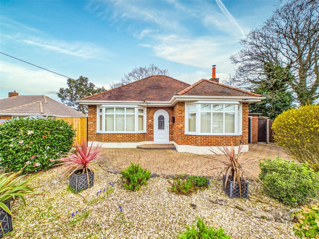 Albion Road, Christchurch, Dorset, BH23 2JQ