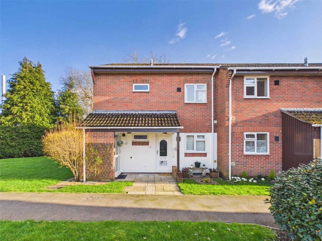 Sopwith Close, Christchurch, Dorset, BH23 4JB