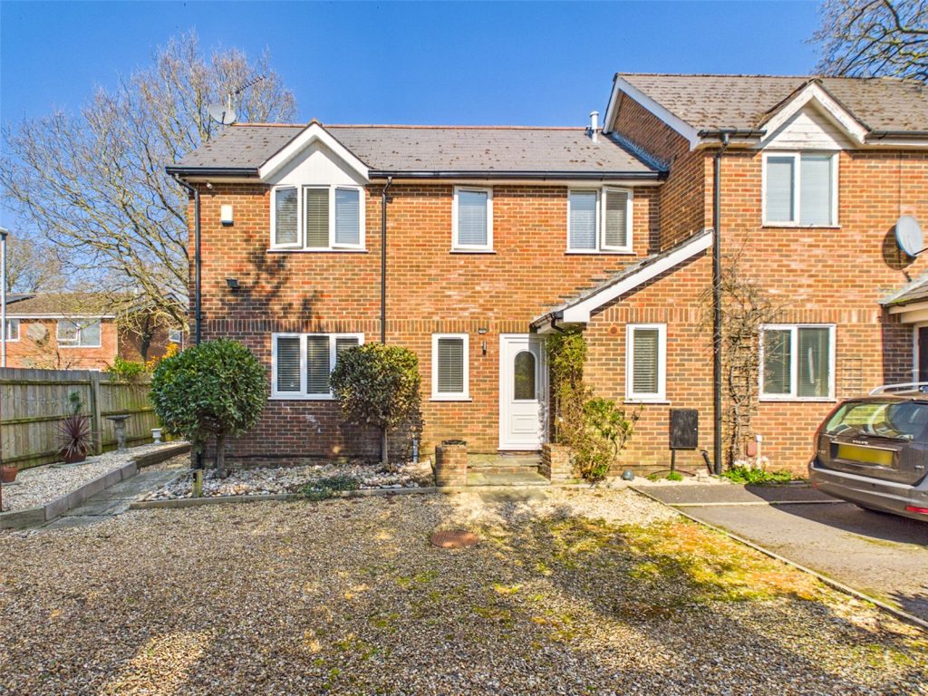 Brinsons Close, Burton, Christchurch, Dorset, BH23 7HS