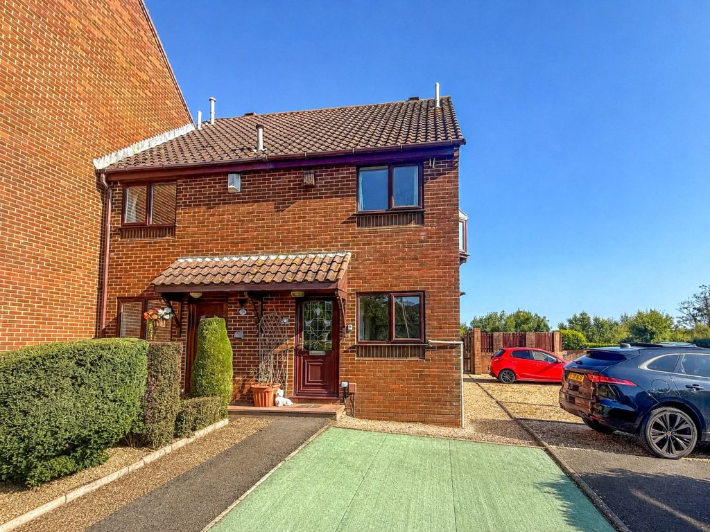 Willow Way, Christchurch, Dorset, BH23 1LA