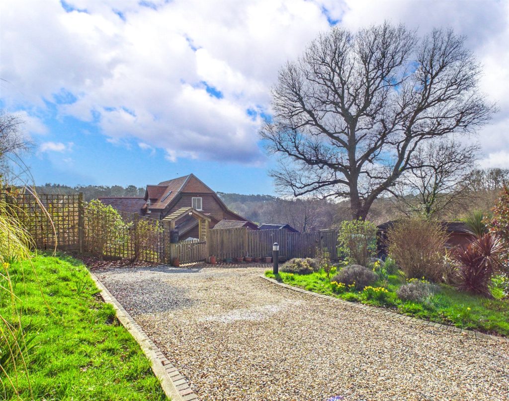 Brick Lane, Bransgore, Christchurch, Dorset, BH23 8DU