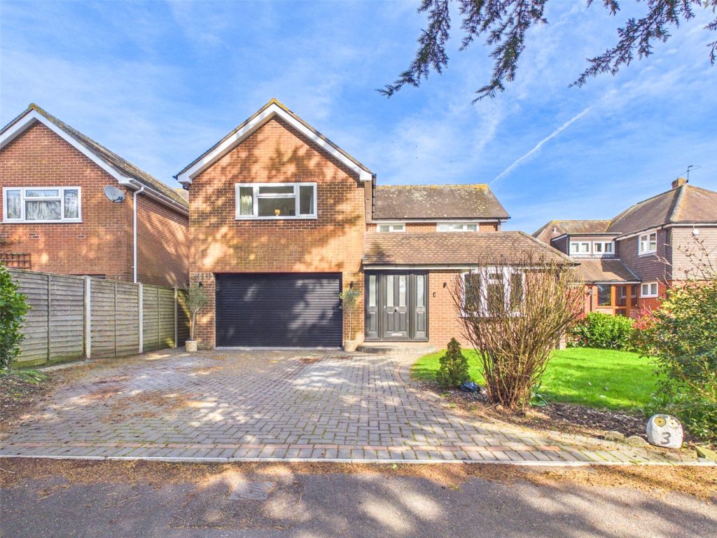 Merryfield Close, Bransgore, Christchurch, Dorset, BH23 8BS