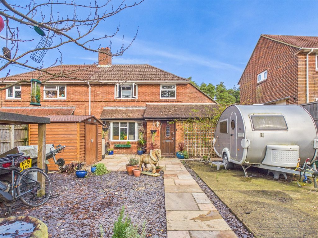 Burnt House Lane, Bransgore, Christchurch, Dorset, BH23 8DD