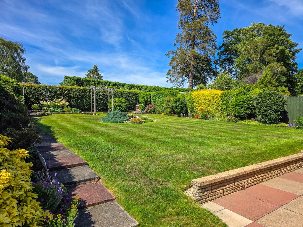 Braemar Drive, Highcliffe, Christchurch, Dorset, BH23 5NS