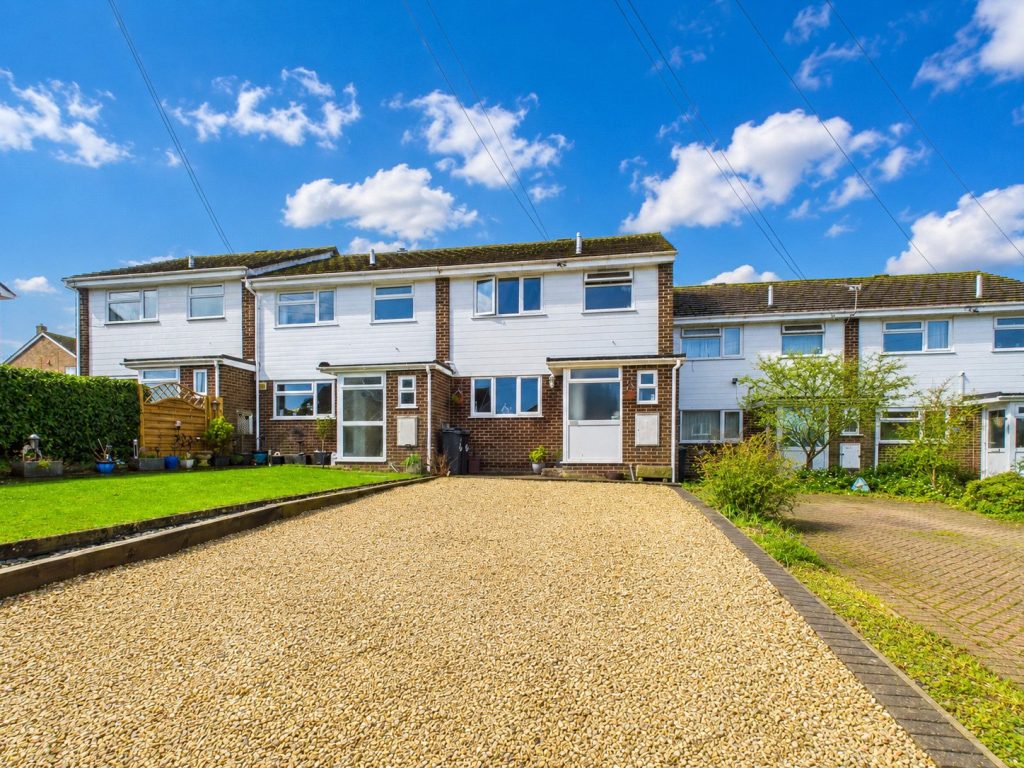 Seaton Road, Highcliffe, Christchurch, Dorset, BH23 5HW