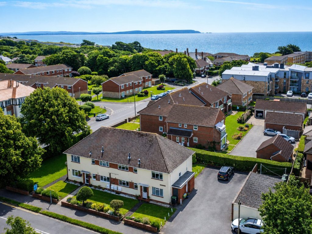 Wortley Road, Highcliffe, Christchurch, Dorset, BH23 5DT