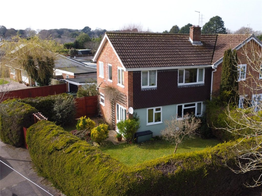 Clive Road, Christchurch, Dorset, BH23 4NY