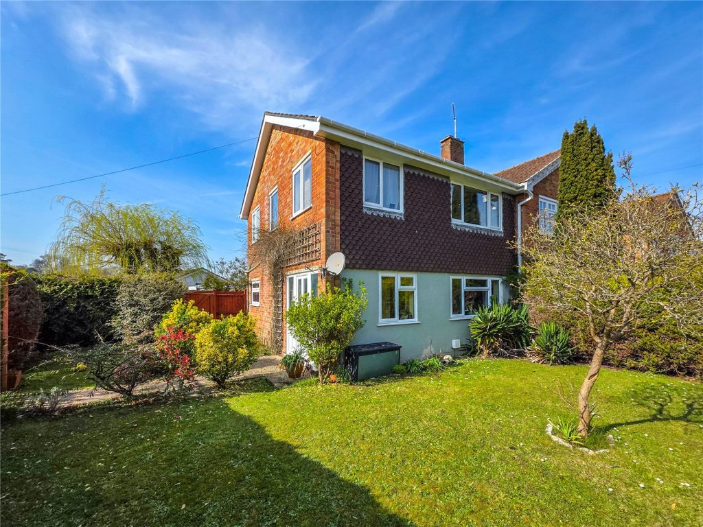 Clive Road, Highcliffe, Dorset, BH23 4NY