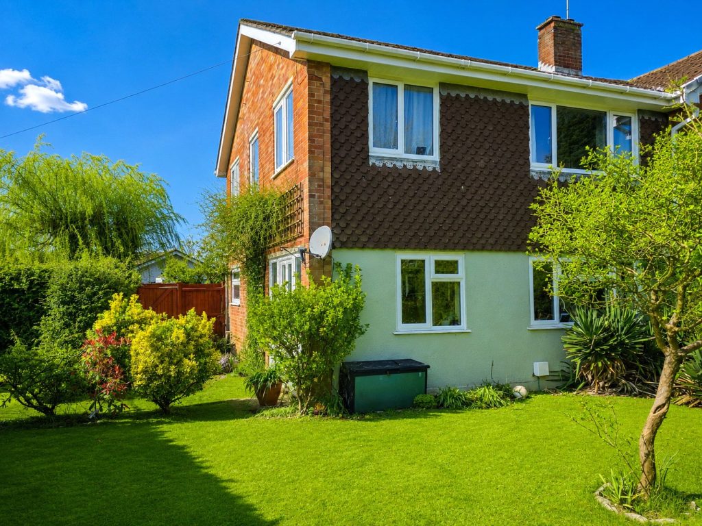 Clive Road, Highcliffe, Dorset, BH23 4NY
