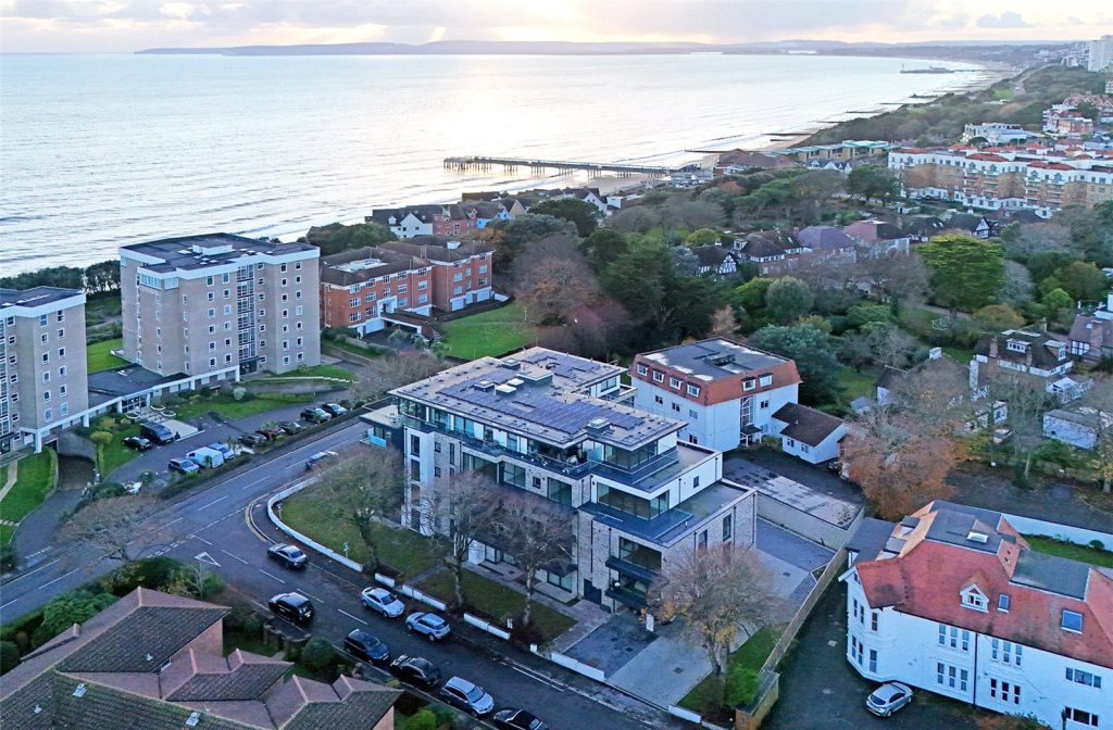 Wollstonecraft Road, Boscombe Manor, Bournemouth, Dorset, BH5 1AE