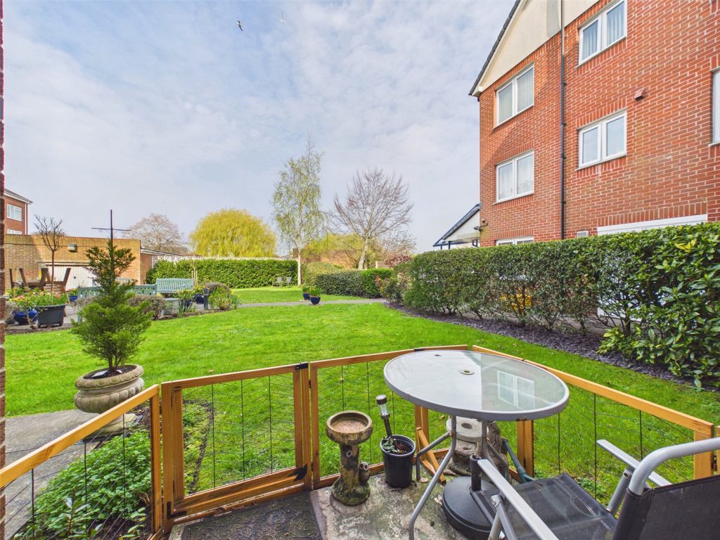 Stour Road, Christchurch, Dorset, BH23 1JW